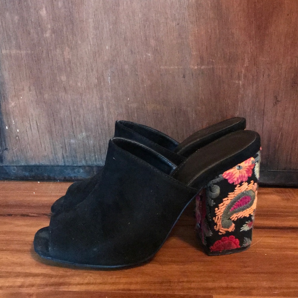 Embroidered mules